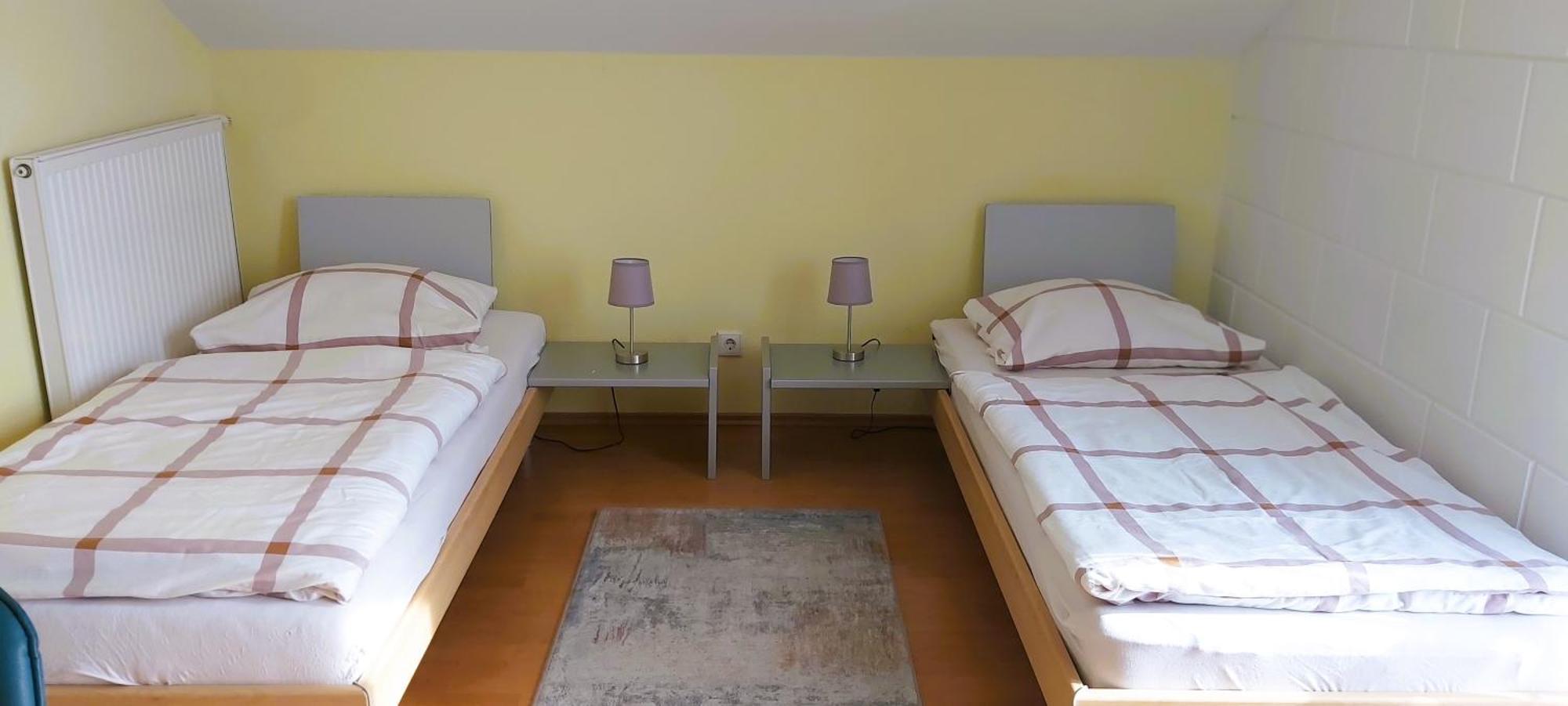Zimmer Mit Gartenblick Кьолн Екстериор снимка